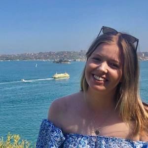 Meet your Posher, Liv